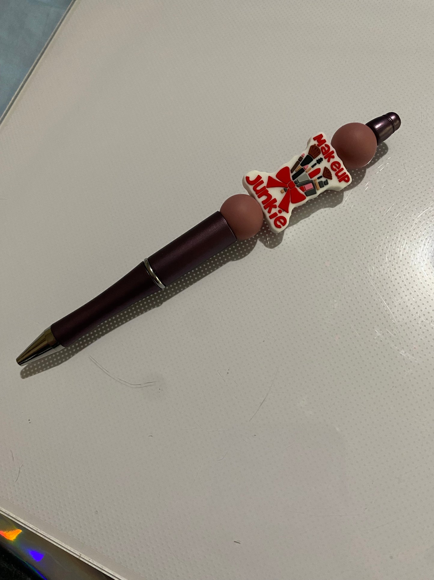 “Makeup Junkie” pen - 2